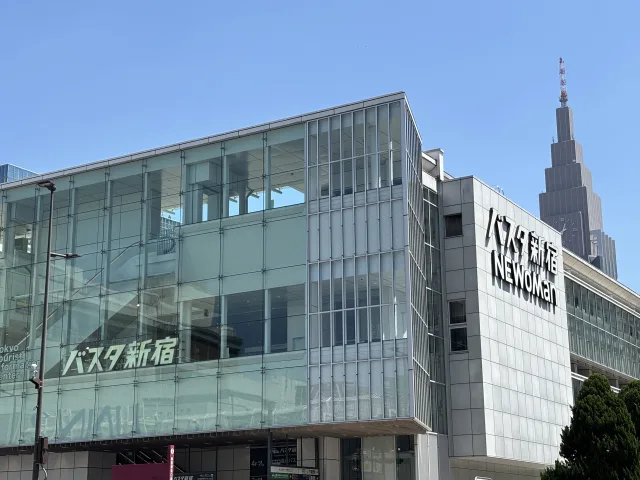 新宿駅周辺