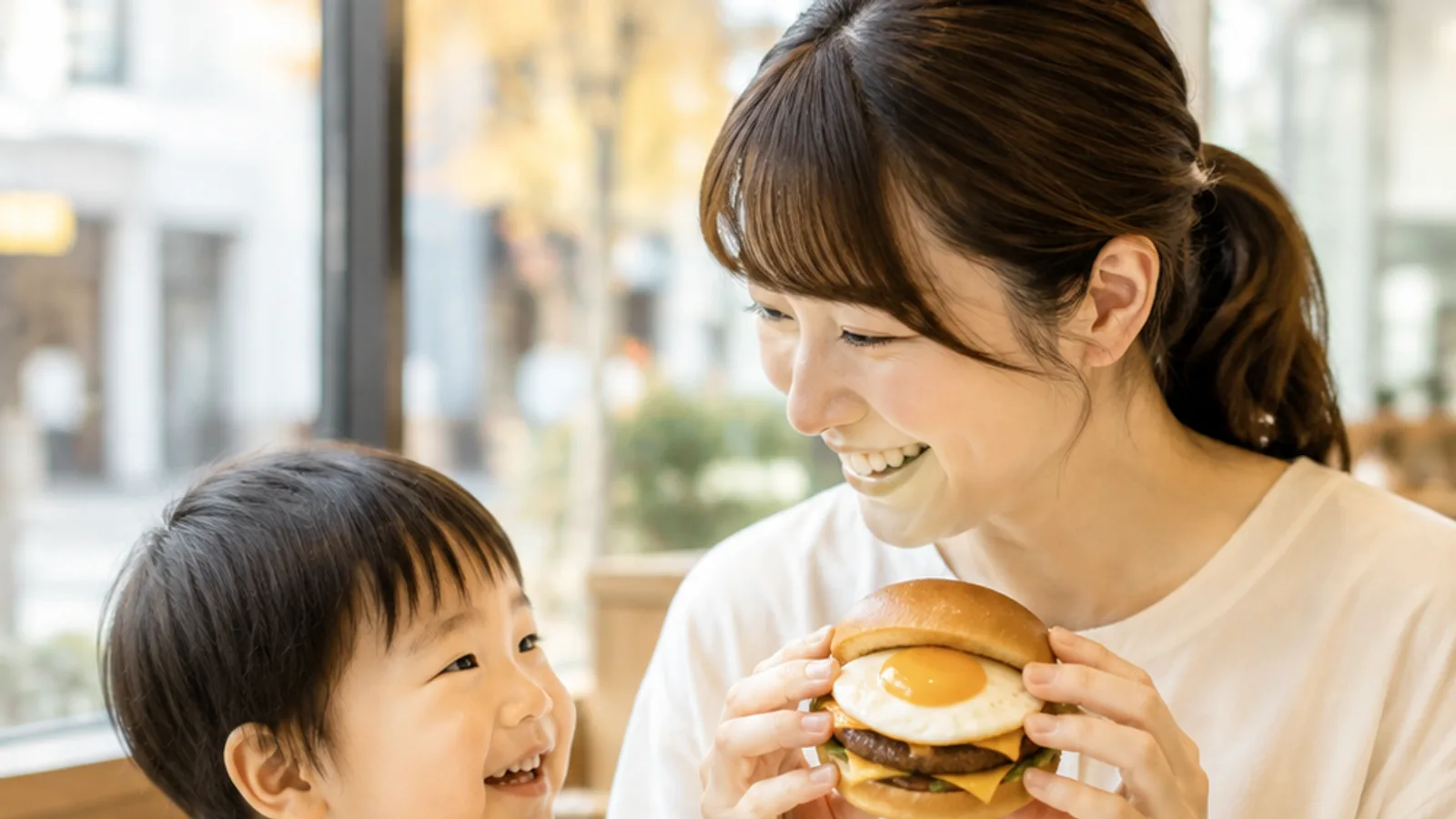 ケンタッキーのキッズメニューは590円の2種｜キッズナゲットセット／キッズオリジナルチキンセットの値段・グッズ・骨なしの選び方・何歳から【2026年8月確認】