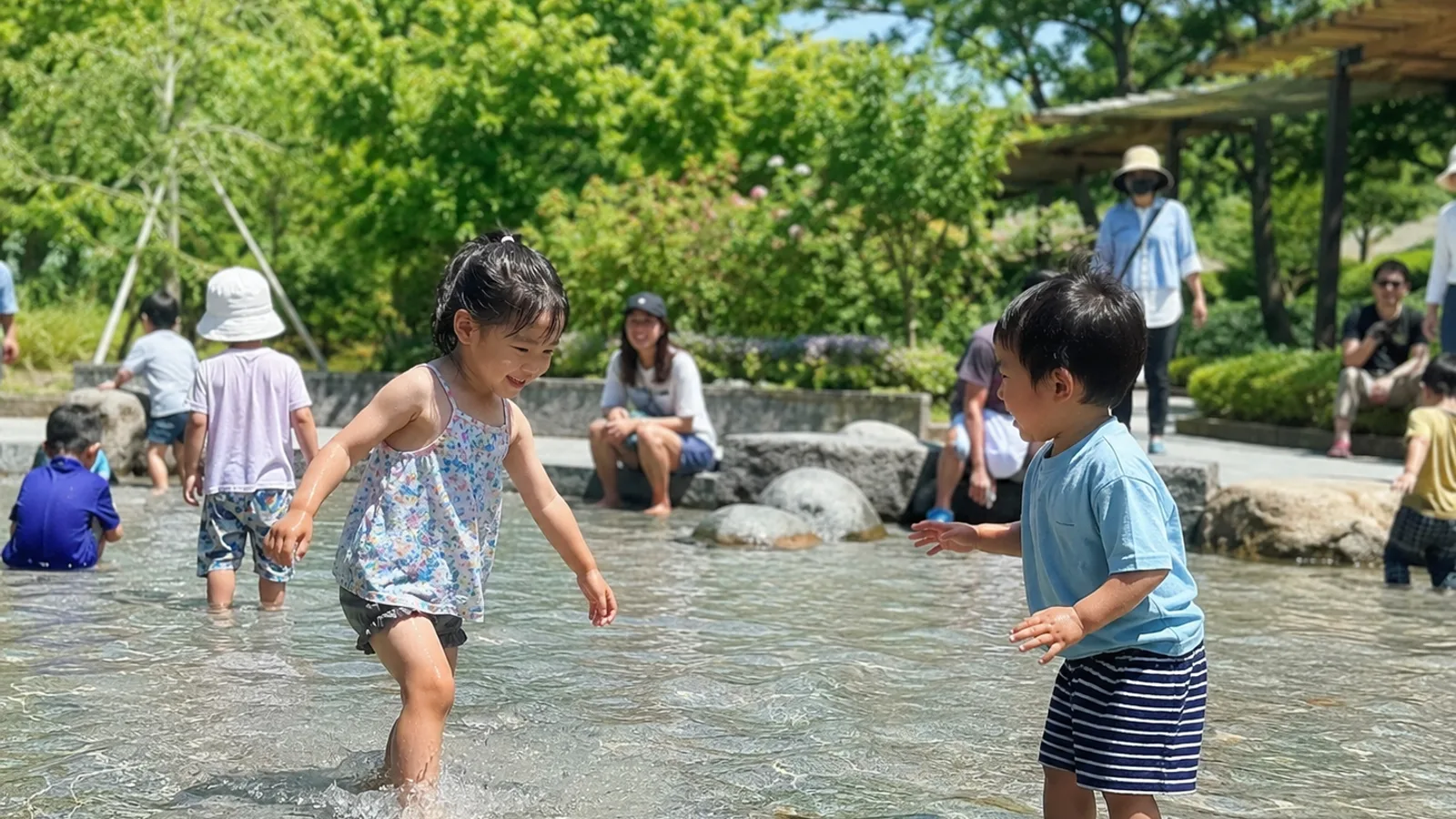 【2026年夏】0歳からOK！全国のじゃぶじゃぶ池・水遊びスポット18選｜無料中心・木陰と水温もチェック