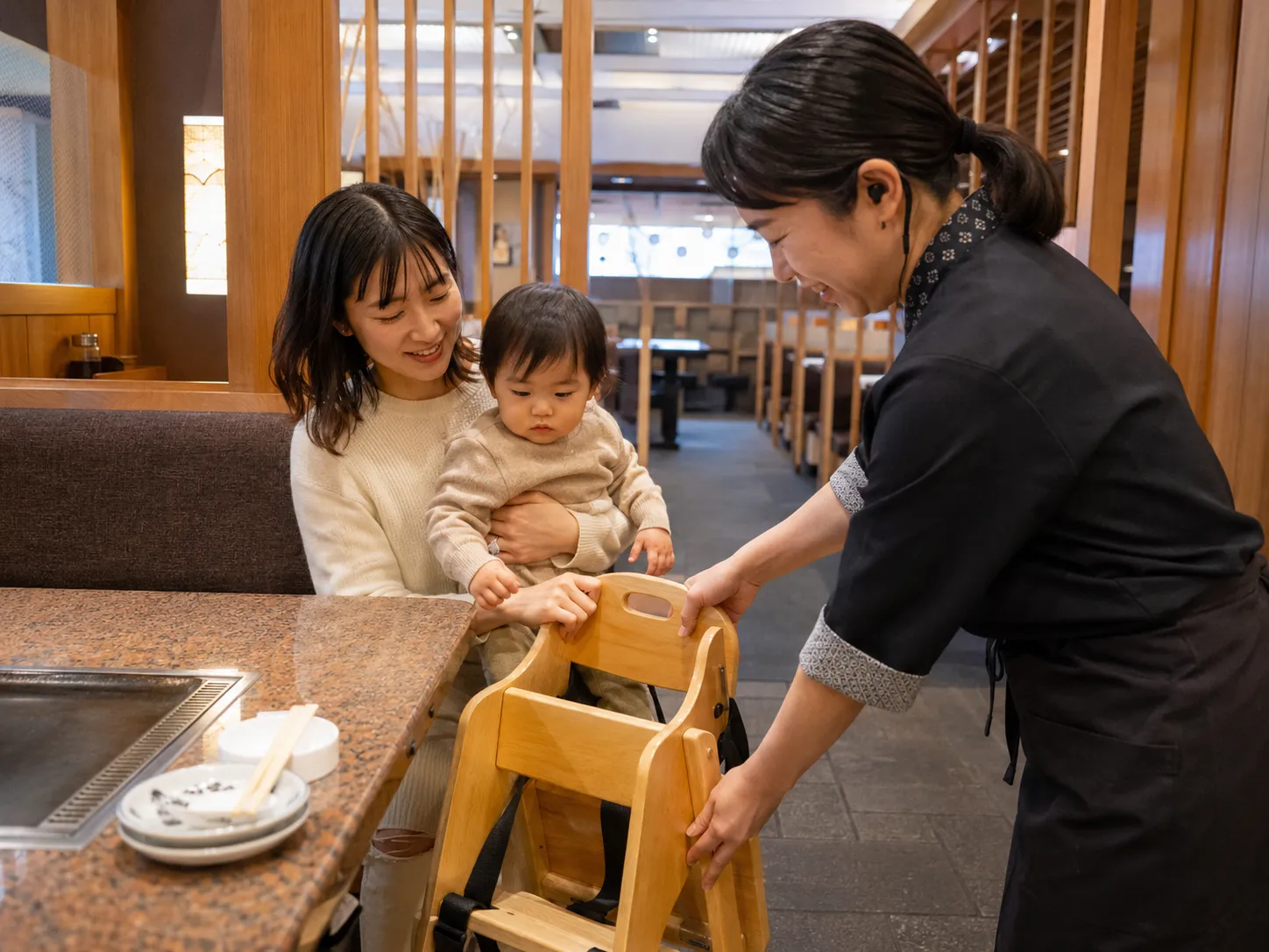 スシローのキッズメニュー徹底解説|子どもが食べられるサイド・取り分け完全ガイド【2026】